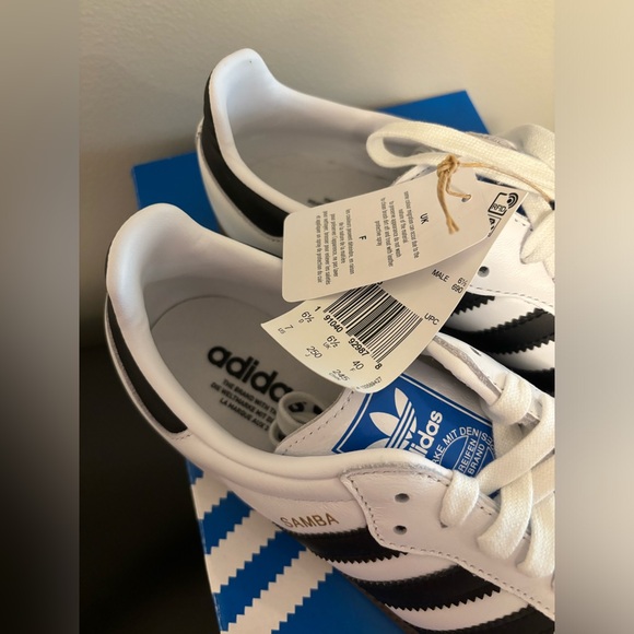 Adidas Samba Sneaker - NWT - Picture 3 of 6